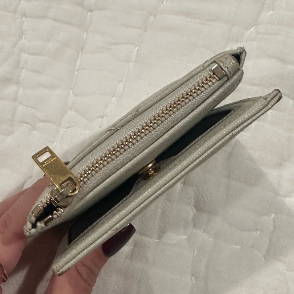 Yves Saint Laurent (YSL) wallet - Picture 2 of 7